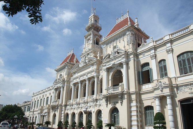 1-Day Ho Chi Minh City & Cu Chi Tunnels-Deluxe Group Of 10 Max - Should You Book This Ho Chi Minh City and Cu Chi Tunnels Tour?