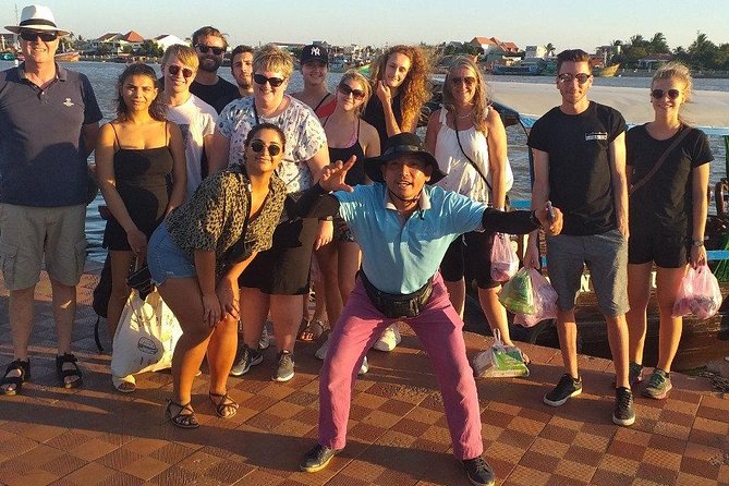 1-Day Mekong Delta Deluxe Tour: My Tho & Ben Tre (Max 10) - Lunch by the river: included food, vegetarian request, and drink budget
