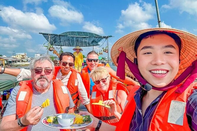 1 Day Private Cai Rang Floating Market and My Tho Boat Tour - Vinh Trang Pagoda: a calm break from the boats