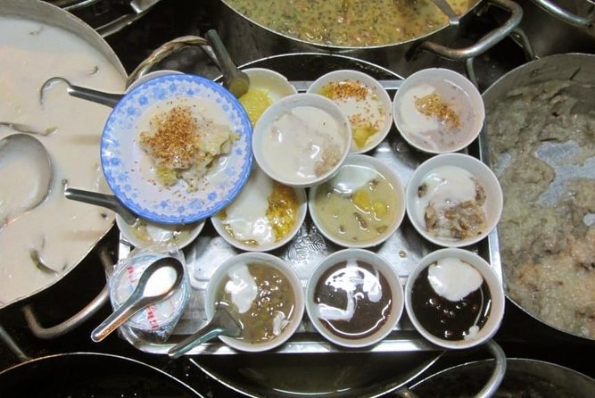 Award-winning Saigon Food Tour with GirlPower Drivers | KissTour - District 4 and Vĩnh Khánh Street: where the seafood night happens