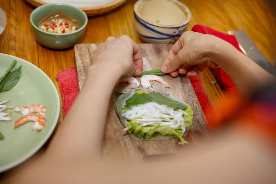Cooking Class with Ben Thanh Market visit - From Ben Thanh Market to your cutting board