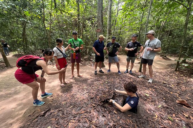'Cost-Saving' Cu Chi Tunnels & Mekong Delta 1-Day Tour - Huong Sen lunch: a 5-course set menu with a view