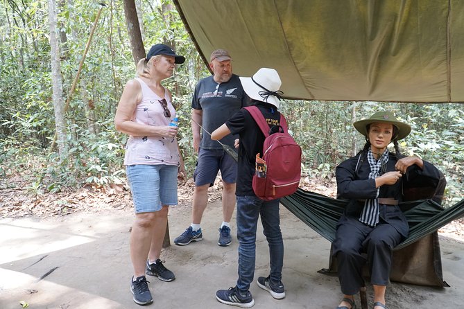 Cu Chi Ben Duoc Tunnels Tour (max 12 people) with Private Option - VIP limousine with lunch: when it’s worth paying more