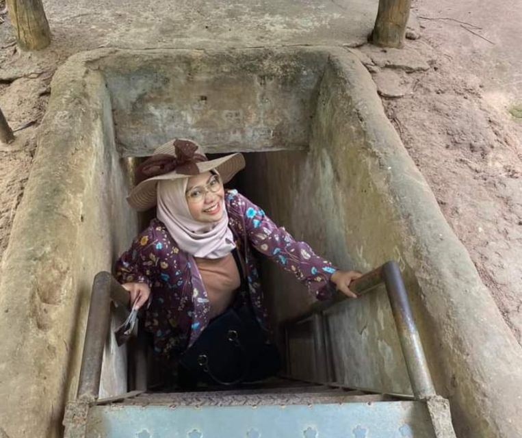 Cu Chi Tunnels and Mekong Delta Full Day Tour - Orchards, Fruit Tasting, and Don ca tai tu