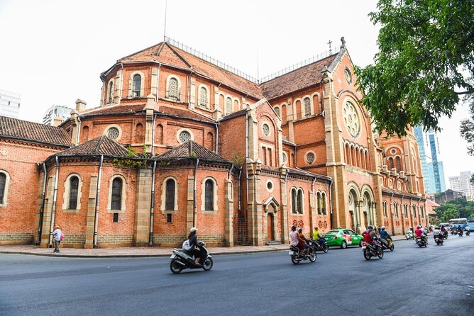 Discover Saigon Main Sights by Walking - Key highlights you’ll feel right away