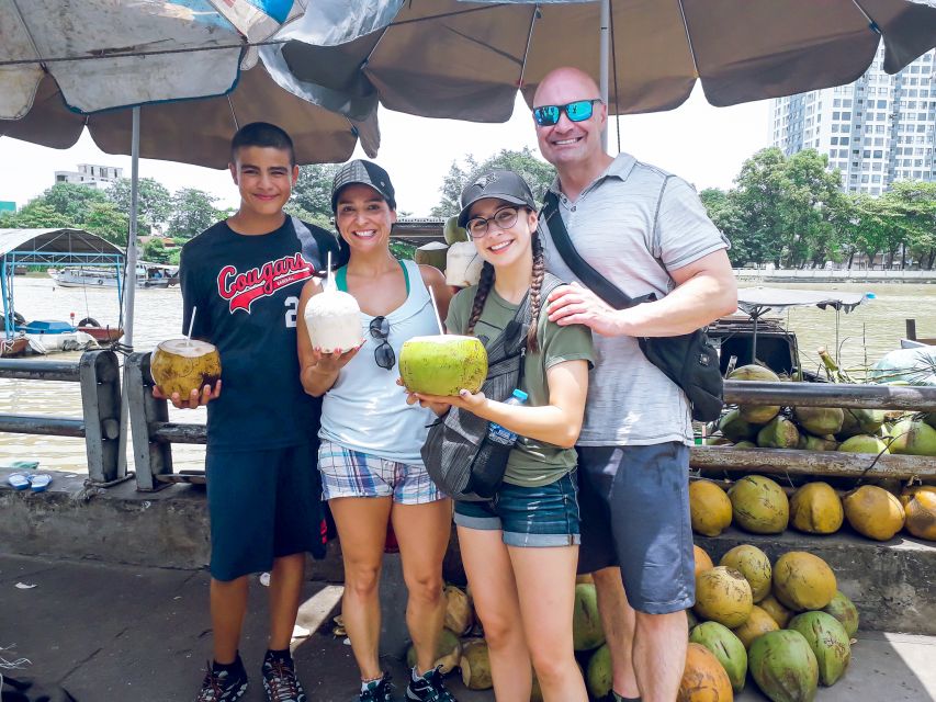 Discover Saigon's Local Sites and Culture by Motorbike - District 4 and 7: seeing the slum and old mafia areas with context