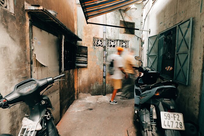 Early Riser Walk: Grandma Noodles, Cafe, Exotic Fruits & History - Why an Early Morning Walk in District 3 Feels Like the Real Saigon