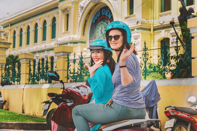 Female Rider | Street Food & Sightseeing By Motorbike - Safety and comfort: helmet, insurance, rain, and your own common sense