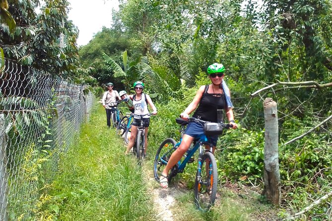 Full Day Off The Beaten Track the Mekong Delta. - Lunch and coffee breaks: fuel that keeps the day enjoyable