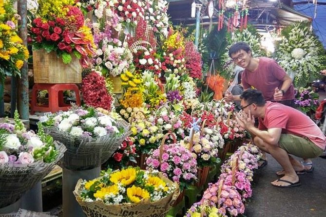 Good Morning Saigon Tour by Motorbike and Scooter - Ho Thi Ky Flower Market: 10 minutes, big color pay-off