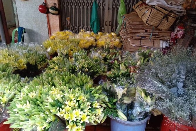 Good Morning Saigon Tour by Motorbike and Scooter - The secret basement stop in District 3: 287/70 Nguyen Dinh Chieu (10 minutes)