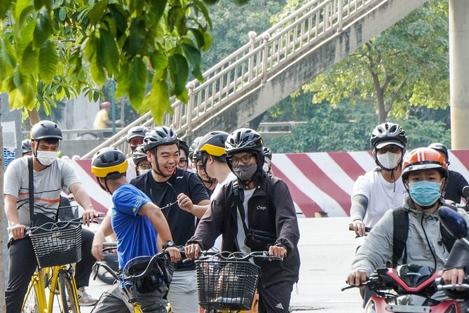 Half Day - Saigon Off-the-Beaten-Path - City Cycling Tour - Chợ Lớn in Quận 5: Chinatown streets you can’t map from a distance