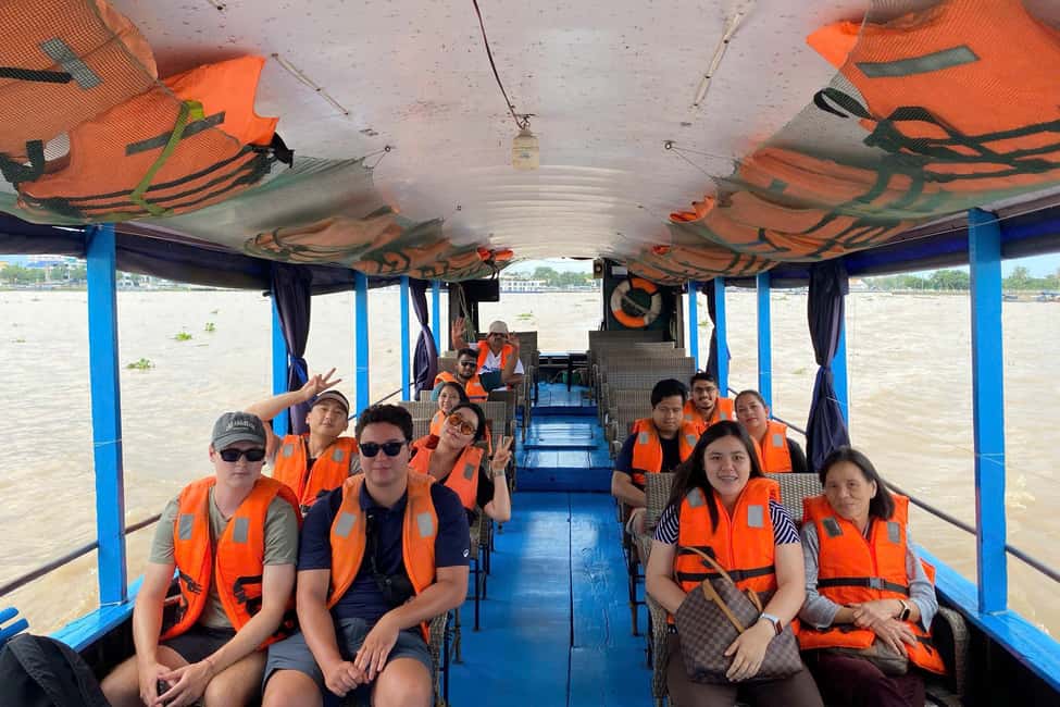 HCM: Cu Chi Tunnels and Mekong Delta Tour - Crossing Into the Mekong: Cruise on the Tien River