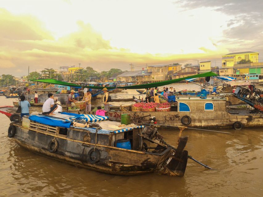 HCMC: Cai Rang Floating Market & Mekong Delta Private Tour - Sampan canals, coconut palms, and village encounters up close