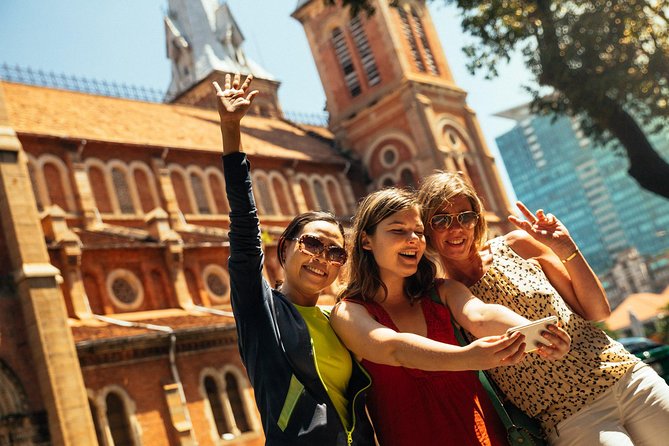 Highlights & Hidden Gems With Locals: Best of Ho Chi Minh City Private Tour - Why this 3-hour Saigon walk is a smart way to start