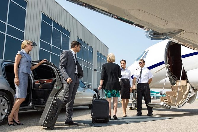 Ho Chi Minh Airport Arrival Or Departure By Private Car Transfers - Comfort on the 45-minute run (and why timing can vary)