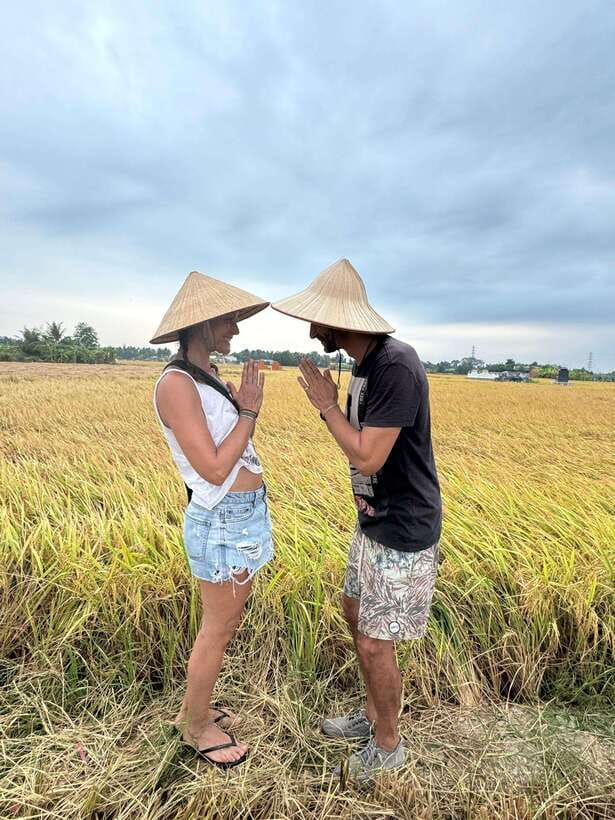 Ho Chi Minh City: 2-Day Bike & Kayak Mekong Delta Tour - Honey tea, coconut candy, and the bee farm detour
