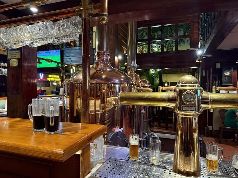 Ho Chi Minh City: Craft Beer and Local Food Tour by Scooter - Lao Gia Beer and the Craft Stop Styles You Can Expect