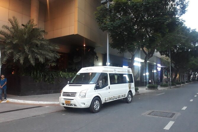 Ho Chi Minh City & Cu Chi Tunnels Full Day Tour - Notre-Dame Cathedral and Saigon Central Post Office: quick, classic, and easy to miss