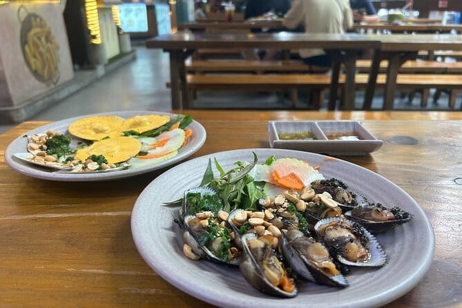 Ho Chi Minh City Food Tour with 8+ Authentic Local Tastings - People’s Committee to Nguyen Hue: eating with the city’s political backbone and its main stroll