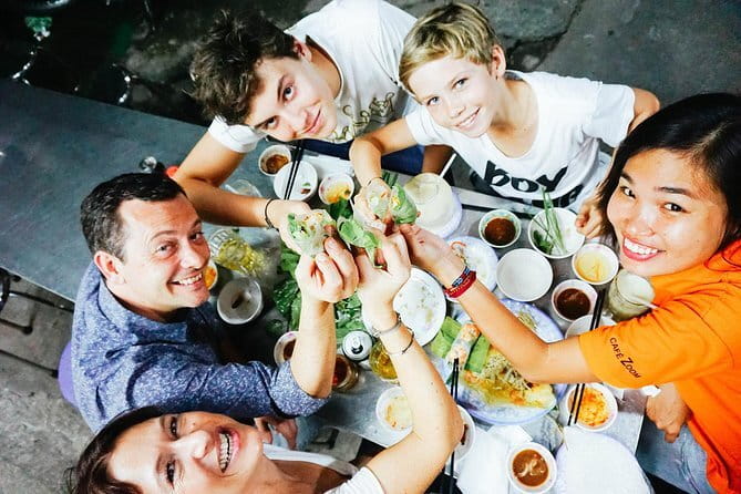 Ho Chi Minh City Food Tour with 8+ Authentic Local Tastings - Negotiating and ordering: the skill the guide teaches you