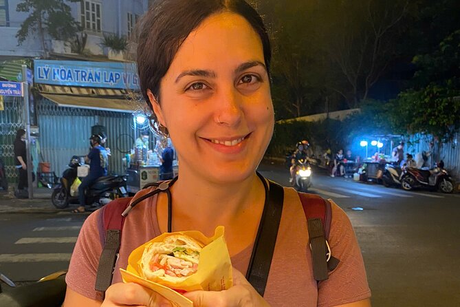 Ho Chi Minh city: Michelin-Recognized Food Tour with Local Expert - Stop 2: Bò lá lốt with betel-leaf aroma (Quán Ăn Cô Liêng)