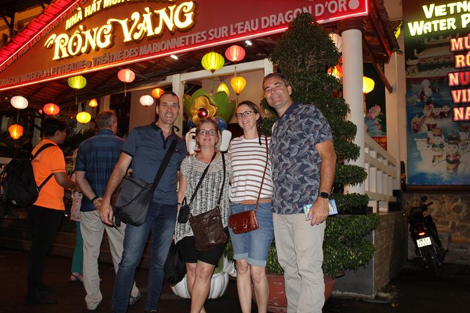 Ho Chi Minh City Night Light - Dinner on Cruise Luxury - The cyclos ride to the harbor: fun local flavor with one trade-off