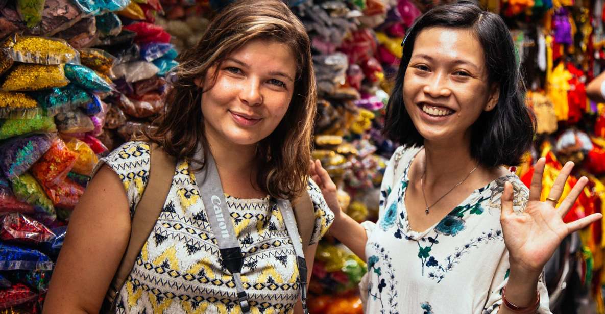 Ho Chi Minh City: Private City Tour Off the Beaten Track - A private English guide changes everything in District 6