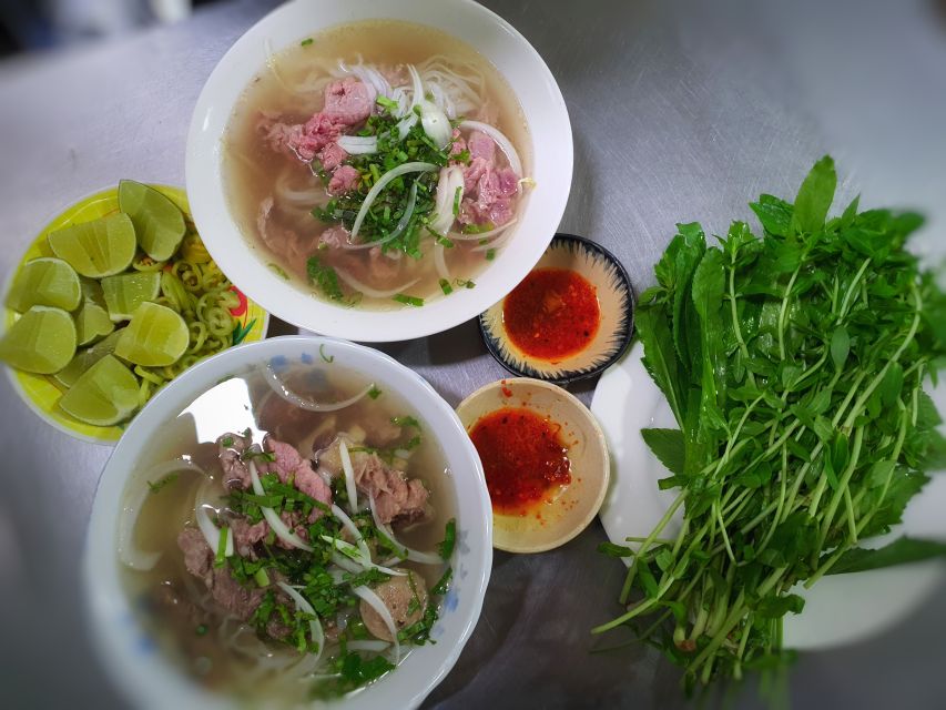 Ho Chi Minh City: Street Food and Sightseeing by Motorbike - The food lineup: what you can expect to taste