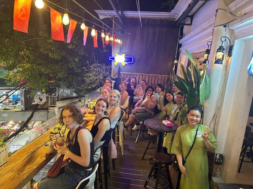 Ho Chi Minh City: Street Food Walking Tour with 12 Tastings - Nước Mía: Sugarcane Juice for a Real Refresh