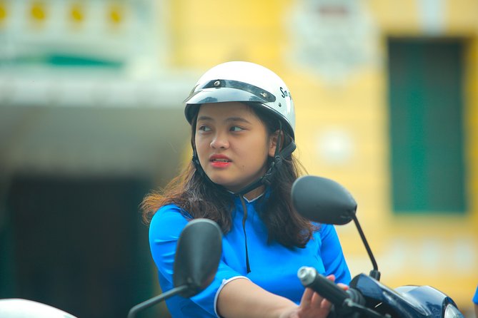 Ho Chi Minh City Tour by Motorbike with Female Riders | KissTour - Saigon Central Post Office: French-Era Grandeur Still Working