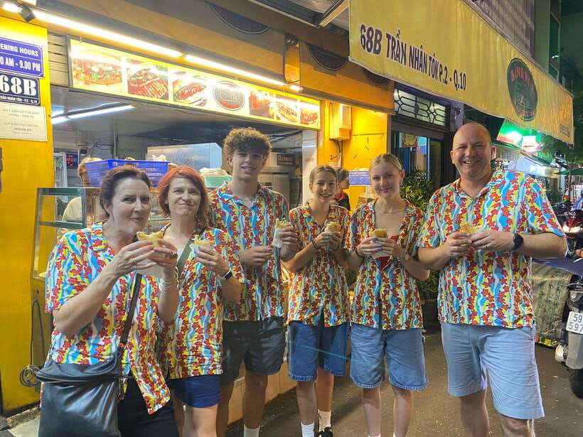 Ho Chi Minh City: Walking Food Tour with 13 Tastings - Saigon food on foot: what you’re really buying