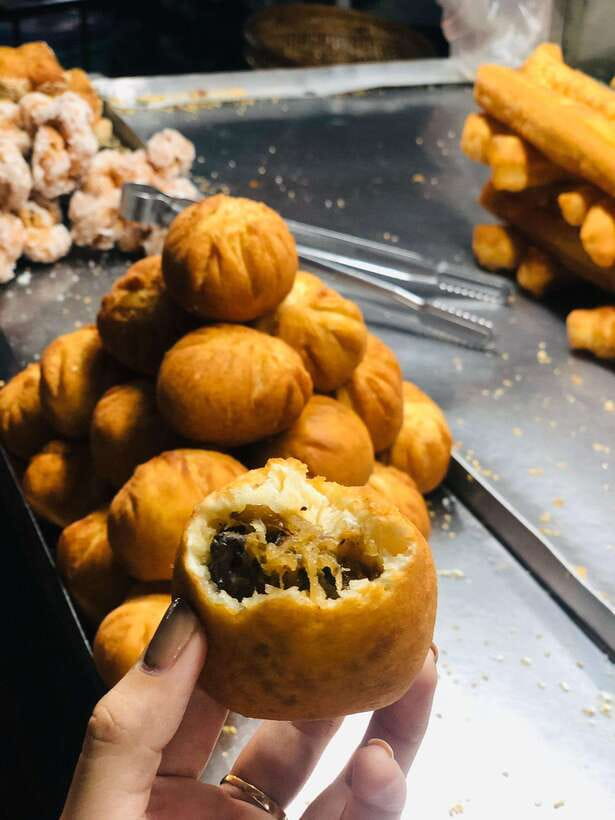 Ho Chi Minh City: Walking Food Tour with 13 Tastings - Your 13 tastings: a real Saigon ordering cheat sheet