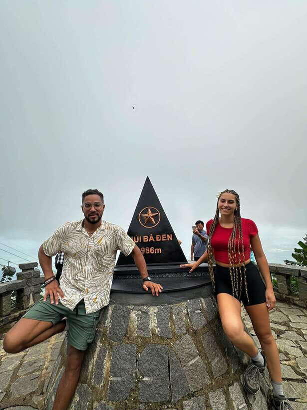 Ho Chi Minh: Cu Chi, Black Lady Mountain, and Cao Dai Tour - Cu Chi Tunnels: Small Space, Big Meaning