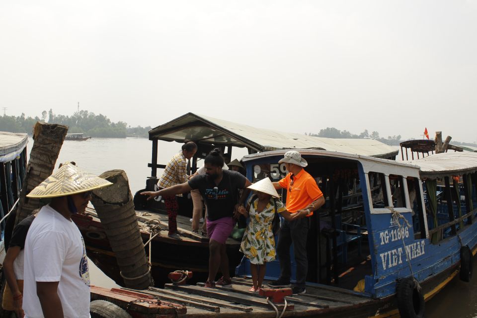 Ho Chi Minh: Full-Day Cu Chi Tunnels and Mekong Delta Tour - Lunch and the ride to the Mekong: where the time goes