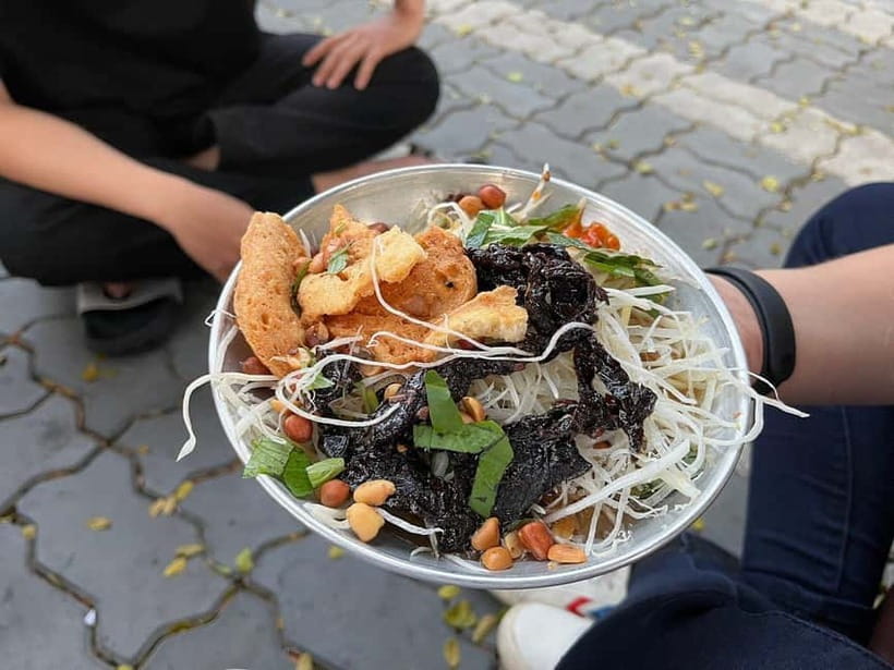 Ho Chi Minh: Original Walking Street Food Tour with Foodies - Key highlights worth aiming for