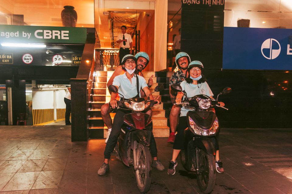 Ho Chi Minh: Private City Tour and Dinner Cruise with Buffet - Start at the Opera House: how the evening begins