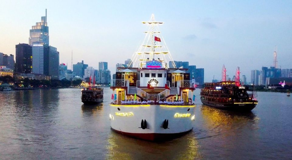Ho Chi Minh: Private City Tour and Dinner Cruise with Buffet - Scooter option: more time, more local texture
