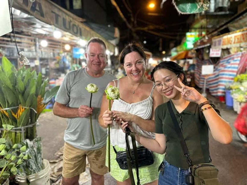 Ho Chi Minh: Street Food & Sightseeing Tour with Local Guide - Key things I’d clock before you go