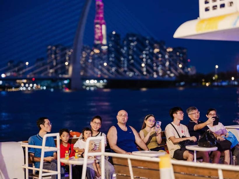Lively Saigon River Sightseeing Cruise + Guided Walking Tour - The Saigon River cruise: landmarks, skyline glow, and the feel of the water
