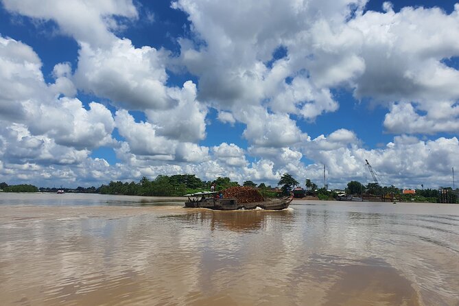 Mekong Delta Ben Tre Non-touristy Full-Day - VIP Private Tour - Lunch with a local family: more than a meal break
