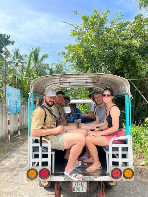 MeKong Delta Tour - Vinh Trang Pagoda: a 30-Minute Cultural Breather
