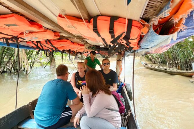 Mekong Delta Tour Daily - Ben Tre fruit garden + folk music: where the culture becomes part of the ride