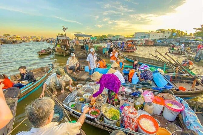 Mekong Delta Tour with Kayaking, Cycling and Cooking - Vinh Trang Pagoda: the calm pause in the middle of action