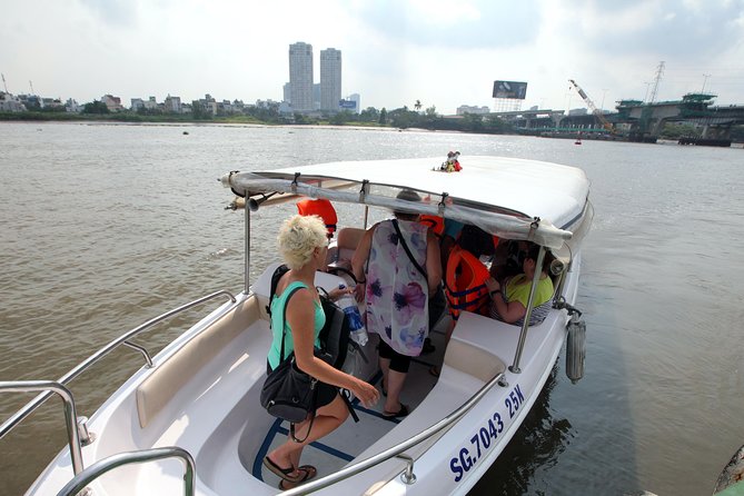 Morning CuChi Tunnels-Tapioca-Secret Traps Luxury Speedboat 2Ways - Morning pickup, meeting point, and how the group stays small