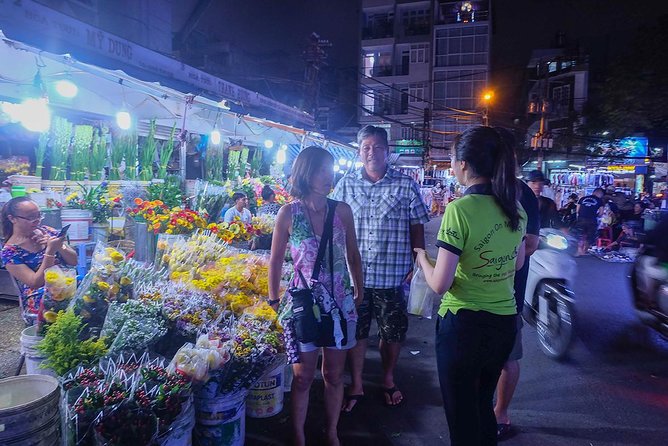 Morning Saigon Unseen+Street Food Tour with Ao Dai Riders Option - District 5’s Ba Thien Hau Temple: Chinese heritage with 18th-century roots