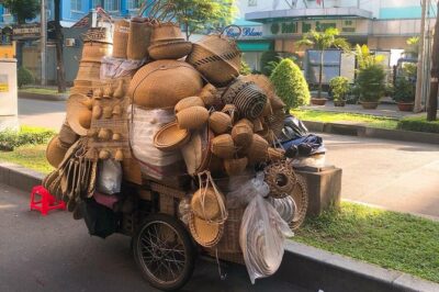 Private Arrival Transfer: Tan Son Nhat Airport to Ho Chi Minh City Hotels - Meeting your driver at Tan Son Nhat: what to expect in real life