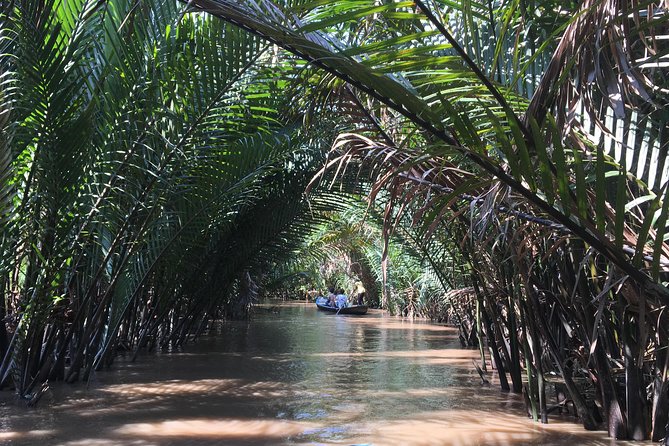 Private Cu Chi Tunnels and Mekong Delta: Full-Day Guided Tour - The lunch: where the day either feels worth it or not
