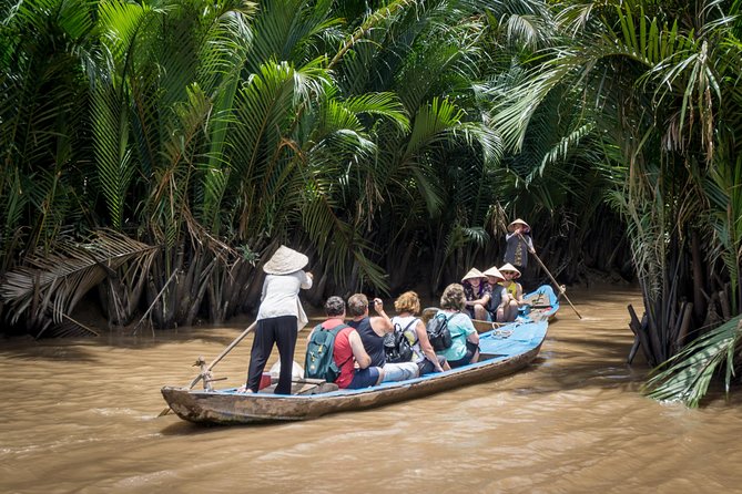Private Tour to Explore Cu Chi Tunnels and Mekong Delta - Vinh Trang Temple and Lunch En Route: A Calm Pause Before the River