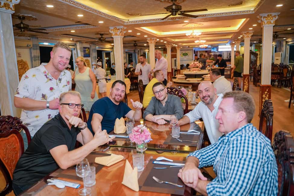 Saigon Dinner On Cruise Tour With Private Table - Quick hits before you go
